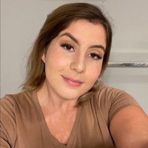 Meet your Posher, Violet